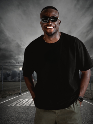 Basic Black – Oversized – T-shirt